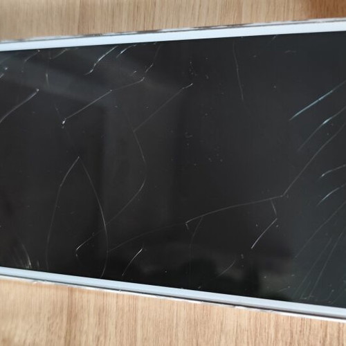Samsung Galaxy Note 3 Neo used with cracked screen, white