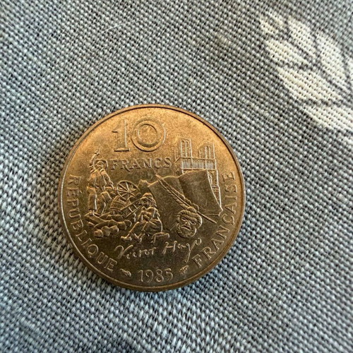 French 10 Francs coin 1985 Victor Hugo
