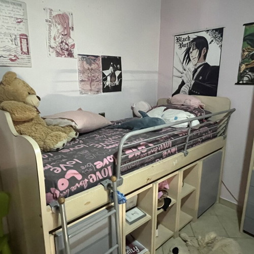 Children's bed used with some imperfections, old furniture