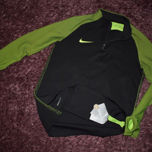 Nike Training Shirt Midlayer Aeroswift Drill Strike like new, size M, black and green