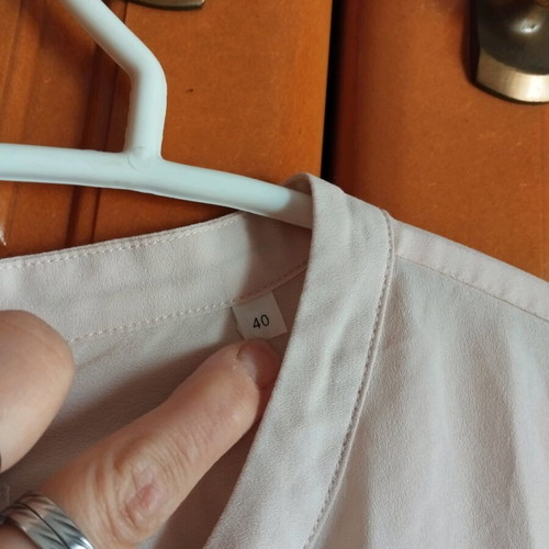 Shirt airy with buttons in soft pink, like new, size L