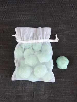 Pouch with 17 Handmade Shell-Shaped Aromatic Soaps new