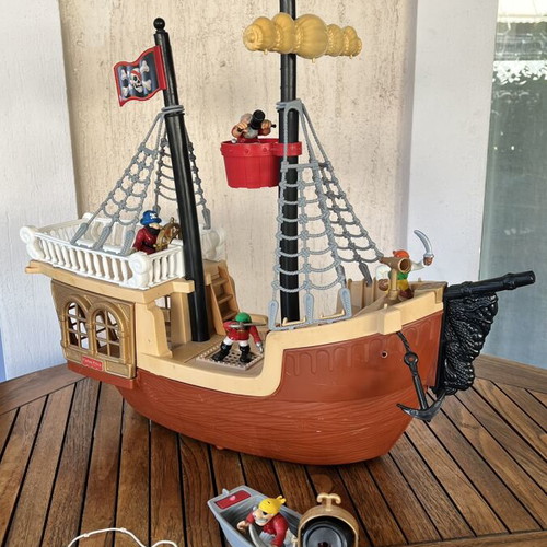 Fisher Price Great Adventures Pirate Ship 77043 toy