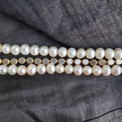 Bracelet pearls used