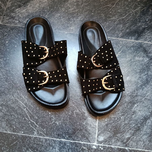 Zara women's sandals like new, size 40, black leather