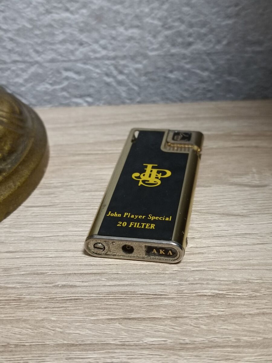 John Player Special (JPS) metal lighter… - € 50,00 - Vendora.cy