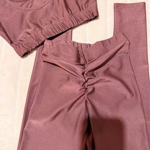 Begatti sports set pink size Small like new