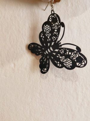 Black butterfly dangle earrings like new