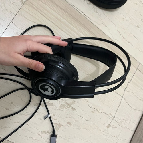 Gaming headphones like new, wired