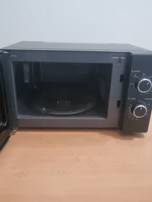 Groovy microwave oven