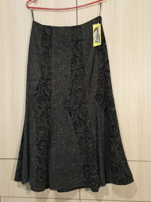 Φούστα καφέ καινούργια, 80% polyester, 20% viscose, στενή που φαρδαίνει κάτω, μέγεθος XXXL