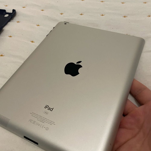 Apple iPad 2 (2011) 16GB used with 2 cases in excellent condition