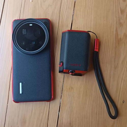 Smartphone used, excellent condition with photo kit and 3 cases