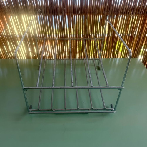 Metal shelf rack