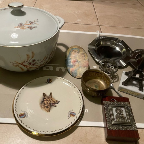 Decorations like new, all together