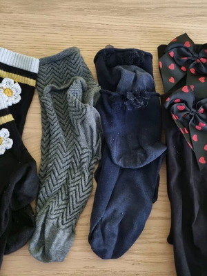 Calzedonia socks used, pack of 4 pairs, black and grey