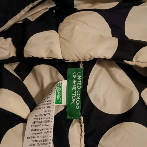 Benetton hood waterproof with polka dots pattern, one size