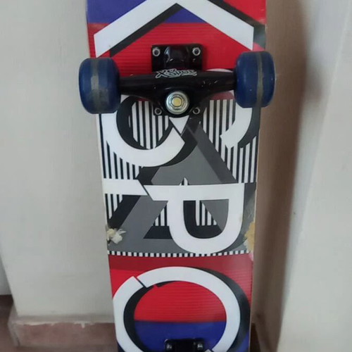 Skateboard Xspot used, dimensions 79x18.5x10 cm