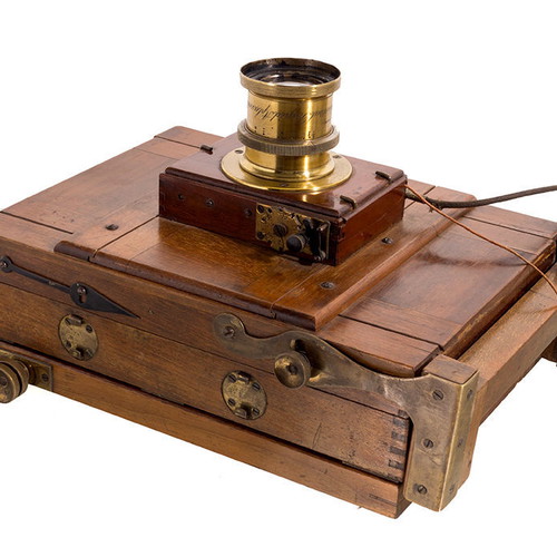 Wooden photographic camera 1908 used