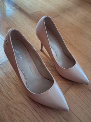 Migato beige pumps like new, heel height 8 cm, size 37