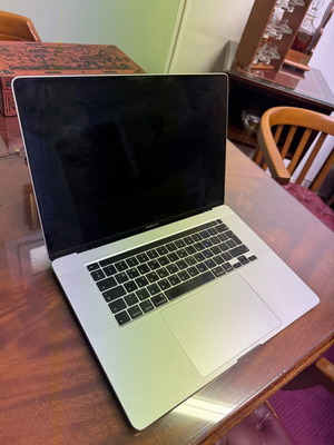 Apple MacBook Pro 16-inch (2019) Model A2141 used with GPU issue