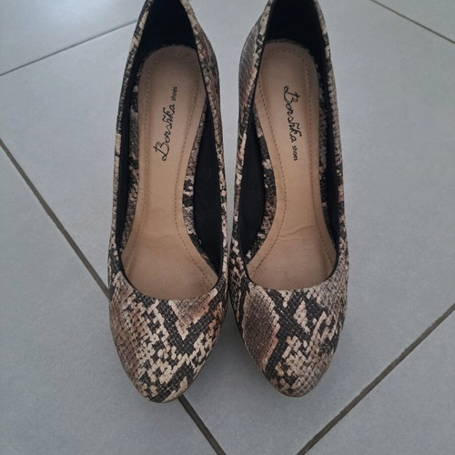 Bershka snake print pumps used, size 38