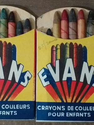 Collectible pastel boxes like new, 2 pieces for children