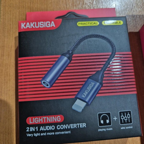2 in 1 Audio Converter new, in original packaging