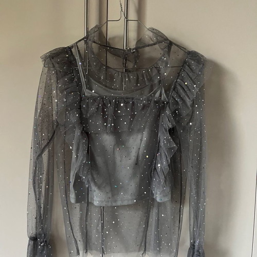 Serendipity blouse new, size S/M, gray silver with strap
