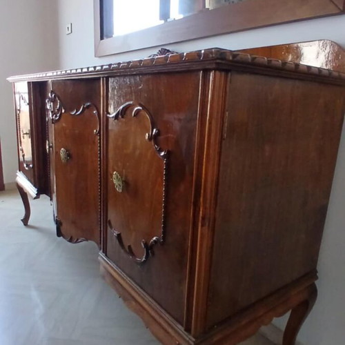Vintage buffet like new with free wall mirror