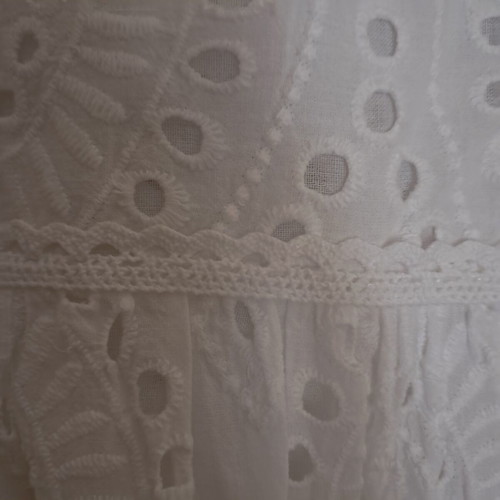 White broderie anglaise cotton dress S/M like new with lining