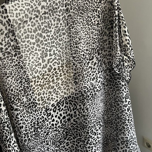 Peter Nygaro tunic used, fits medium to XXXL, black and white