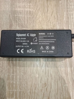 AC Adapter SR-90W for laptop, like new, 19V 4.74A