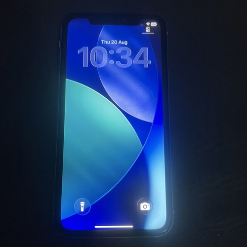 Apple iPhone 11 64GB white smartphone