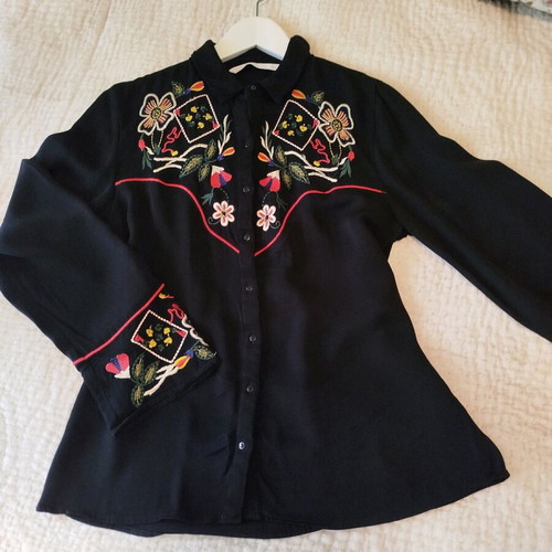 Zara shirt with embroidery like new, size M, black