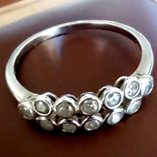 18K White Gold Ring with 12 Natural Diamonds SI/K, Size 55.5