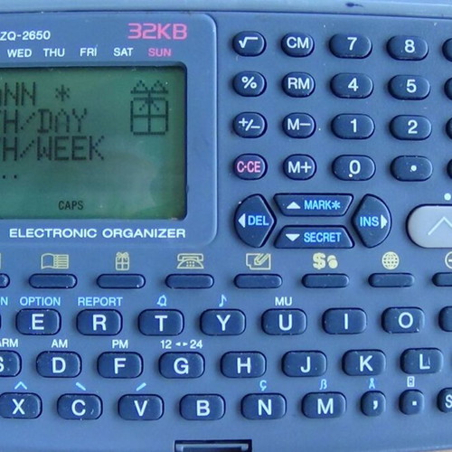 Sharp ZQ-2650 vintage electronic organizer 32KB