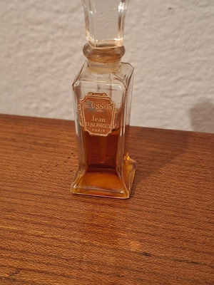 Ecusson Jean d'Albret (1940) Parfum Extrait 15 мл рядък винтидж