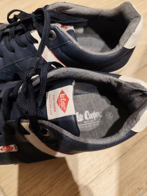 Lee Cooper men's navy blue leather sneakers used size 45 flats