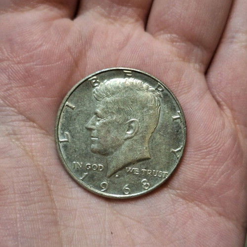 Half dollar of America 1968 used, collectible