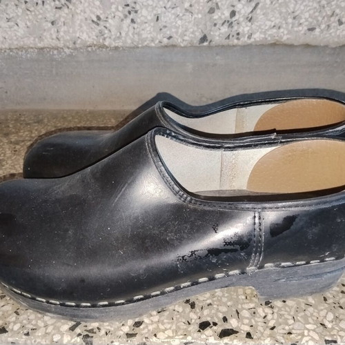 Classic black Scandinavian Dutch style clogs with closed heel, size 38