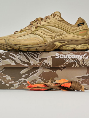 Saucony Progrid Omni 9 Shoes New, Size EU42, Beige