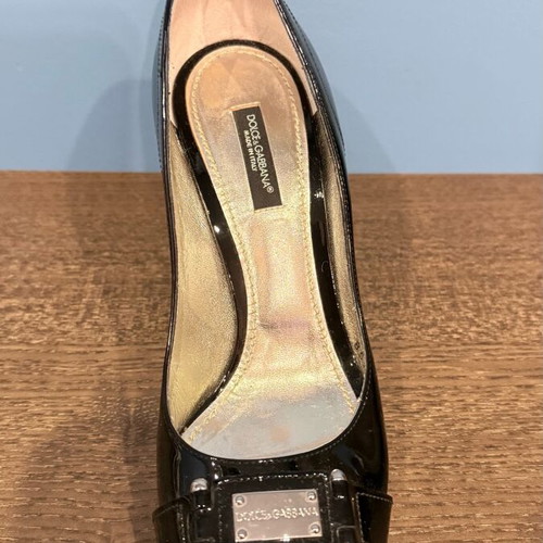 Dolce & Gabbana black patent leather peep-toe pumps like new, size 37