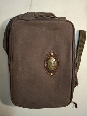 Camel bicycle bag like new, foldable with multiple compartments, brown