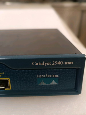 Cisco Catalyst 2940 Series like new professional network switch
