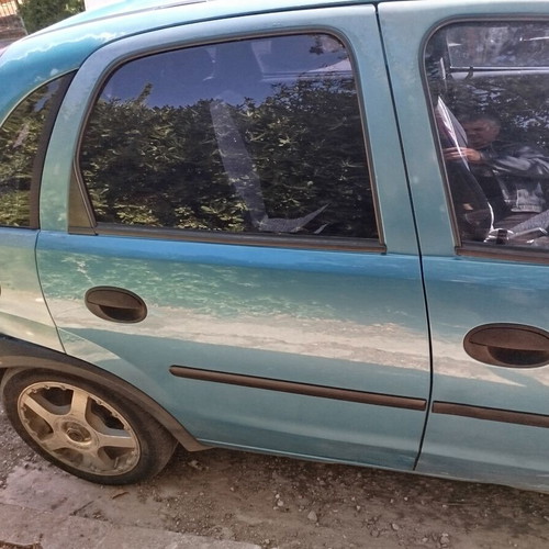 Opel Corsa 1.4 car used, engine needs repair