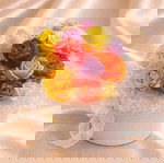 Μπουκέτο αρωματισμένα κερινά λουλούδια σε λευκό κάσπω, καινούργιο, περίμετρος 38cm