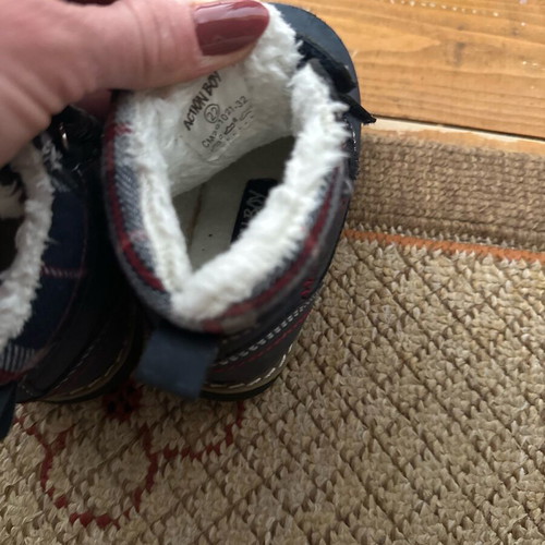 Action Boy baby snow boots no 22 used