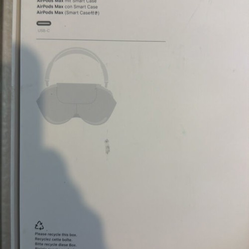 AirPods Max Midnight sealed, new