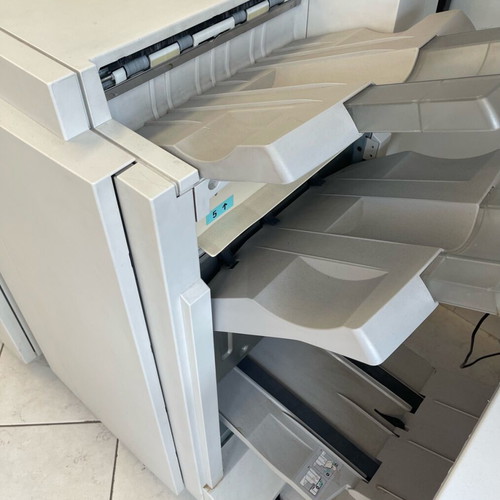 Xerox DocuColor 252 color copier used with finisher